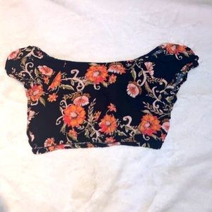 Eyeshadow off the shoulder crop top Size Large